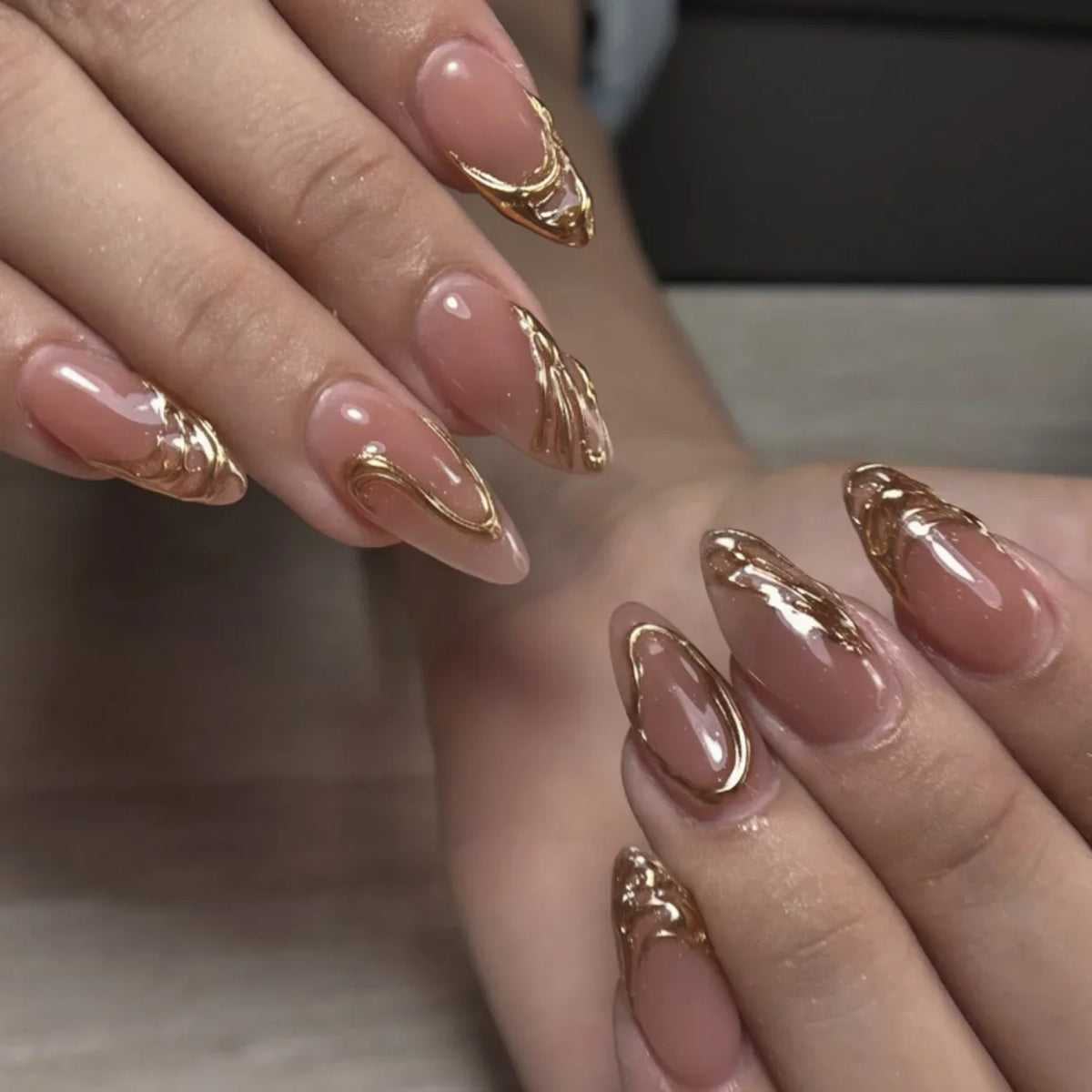 24Pcs Metallic Cat Eye French Sheer Manicure Tip Art Textured 3D Acrylic False Nails Nude Pink Almond Medium Press on Fake Nails