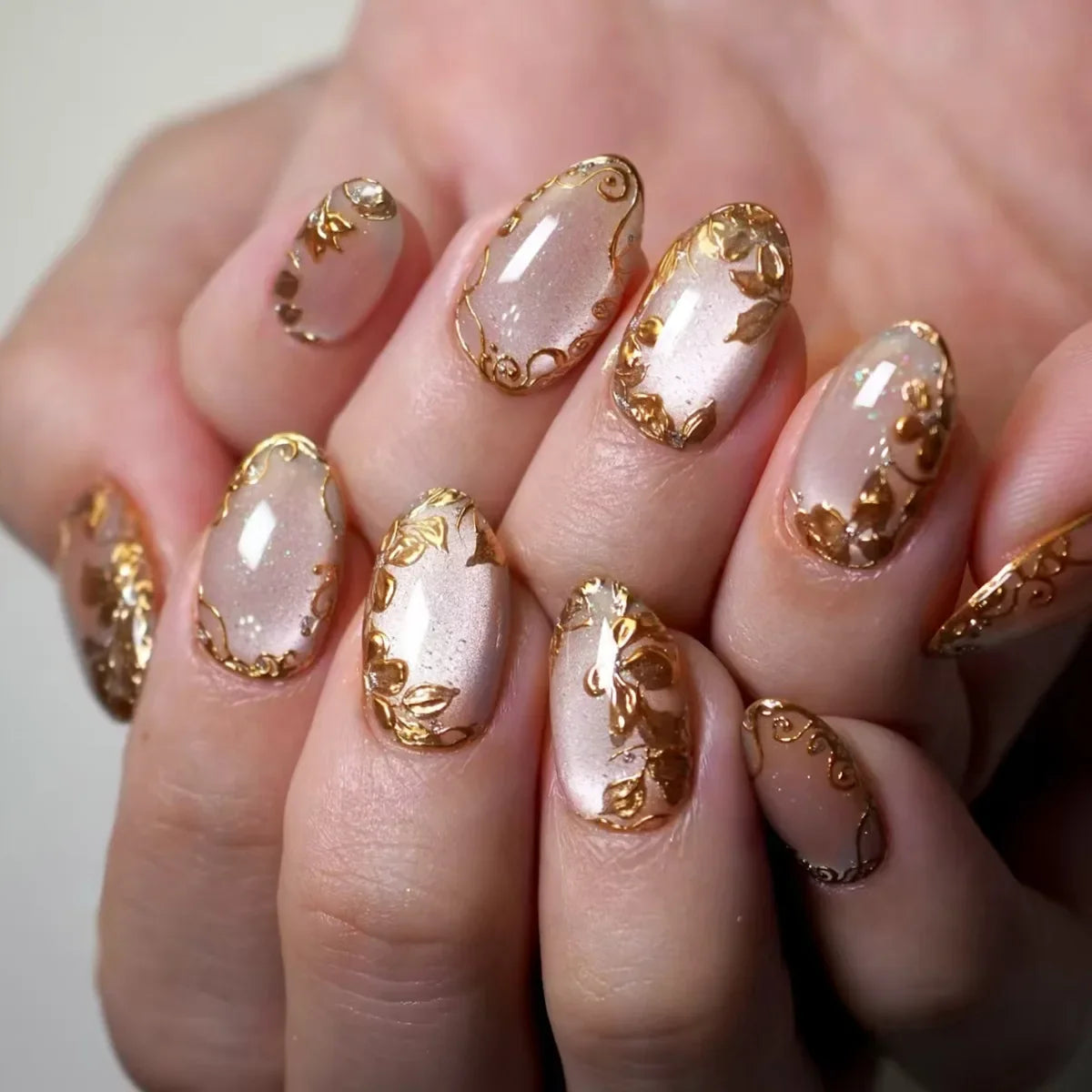 24Pcs Metallic Cat Eye French Sheer Manicure Tip Art Textured 3D Acrylic False Nails Nude Pink Almond Medium Press on Fake Nails